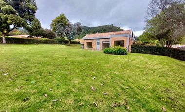Bella Casa Campestre rodeada por montañas en La Calera a 25 minutos de Bogotá