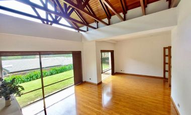 Bella Casa Campestre rodeada por montañas en La Calera a 25 minutos de Bogotá