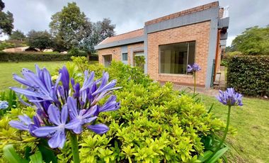 Bella Casa Campestre rodeada por montañas en La Calera a 25 minutos de Bogotá