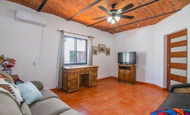 Espectacular casa en el corazon de Ajijic!