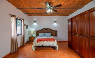Espectacular casa en el corazon de Ajijic!