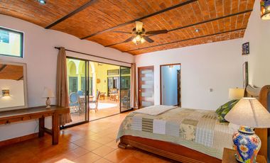 Espectacular casa en el corazon de Ajijic!