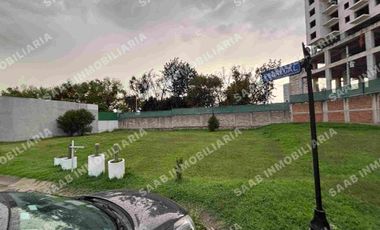 Terreno en calzada Zavaleta