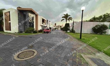 Terreno en calzada Zavaleta