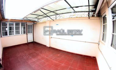 ARRENDAMOS Casa Centro para instituciones