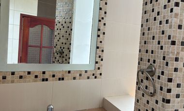 DEPARTAMENTO AMOBLADO EN ALQUILER CON TERRAZA Y PARQUEO EN SALINAS