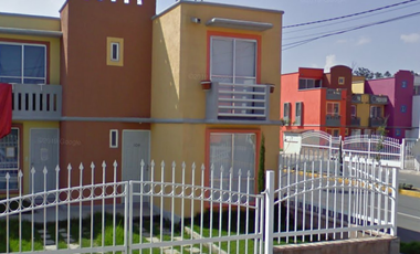 Casa en venta en calle Jardín de Las Estrellas, col. Hacienda del Jardín, Santiago Teyahualco, Edo. de México