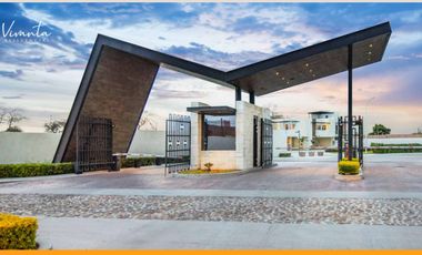 Venta de Casa en Fraccionamiento Vivanta