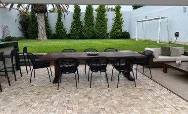 VENDO PRECIOSA Y MODERNA CASA EN LA ENCANTADA DE VILLA