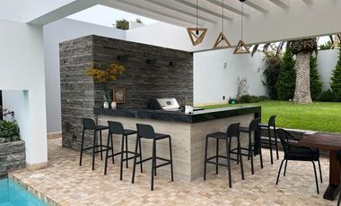 VENDO PRECIOSA Y MODERNA CASA EN LA ENCANTADA DE VILLA