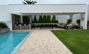 VENDO PRECIOSA Y MODERNA CASA EN LA ENCANTADA DE VILLA