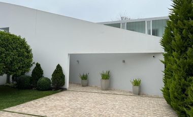 VENDO PRECIOSA Y MODERNA CASA EN LA ENCANTADA DE VILLA