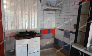 Se vende linda casa en la comuna de Puente Alto, Estación Gorbea, cercana al metro. Muy  Pronto línea 9.
Características:
65 mt2
2Dormitorios
2Baños
Living/Comedor
Conexión a Lavadora.
2Estacionamientos.
1Bodega.
Patio Trasero.
Entorno.
Quedará a 2 minutos de próxima línea 9.
Cercana a Metro de puente alto, colegios, hospitales, Cesfam, comercios, ferias libres, supermercados.
MCpropiedades.
☎️Contáctame +5693084---- 
#Ventas
#creditoshipotecarios
#corredor 
#posesiones