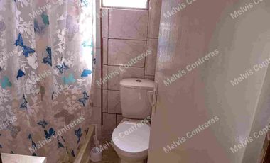 Se vende linda casa en la comuna de Puente Alto, Estación Gorbea, cercana al metro. Muy  Pronto línea 9.
Características:
65 mt2
2Dormitorios
2Baños
Living/Comedor
Conexión a Lavadora.
2Estacionamientos.
1Bodega.
Patio Trasero.
Entorno.
Quedará a 2 minutos de próxima línea 9.
Cercana a Metro de puente alto, colegios, hospitales, Cesfam, comercios, ferias libres, supermercados.
MCpropiedades.
☎️Contáctame +5693084---- 
#Ventas
#creditoshipotecarios
#corredor 
#posesiones