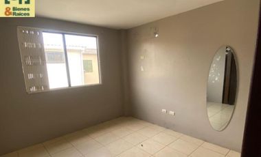 ALQUILO      CASA VILLA CLUB    (Etapa Floral)