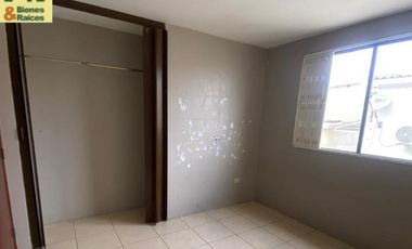 ALQUILO      CASA VILLA CLUB    (Etapa Floral)