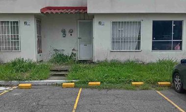 Casa de 2 niveles 2 recamaras. Residencial los Sauces Morelos