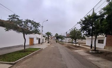 OCASION DE CASA COMO TERRENO EN SAN BARTOLO/ DOCUMENTOS EN REGLA/ PARA CASA DE FAMILIA O NEGOCIO/ PARAMETROS 5 PISOS/AT 312M2/ESPALDAS DEL MALECÓN