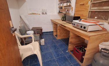 OCASION DE CASA COMO TERRENO EN SAN BARTOLO/ DOCUMENTOS EN REGLA/ PARA CASA DE FAMILIA O NEGOCIO/ PARAMETROS 5 PISOS/AT 312M2/ESPALDAS DEL MALECÓN