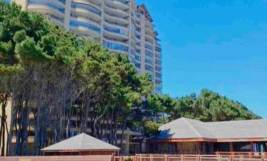 EN VENTA LINDO DEPARTAMENTO AMOBLADO EN BOSQUEMAR / 2D/1B/1E/1B