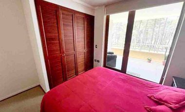 EN VENTA LINDO DEPARTAMENTO AMOBLADO EN BOSQUEMAR / 2D/1B/1E/1B