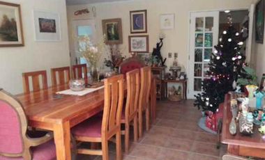 Hermasa casa en condominio Alto Macul