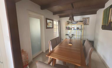 enta de casa en esquina con terreno excedente, áreas verdes y acceso a CDMX