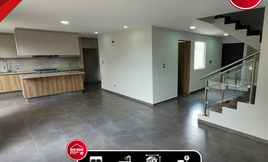 Casas en Venta cerca de Ceboruco y Heriberto Enriquez