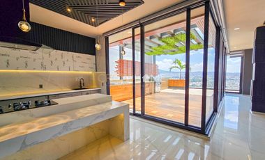Exclusivo Penthouse de lujo EN RENTA con doble altura de dos pisos