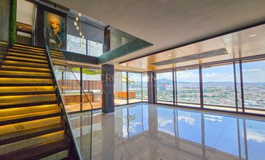 Exclusivo Penthouse de lujo EN RENTA con doble altura de dos pisos