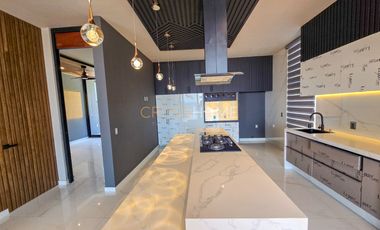 Exclusivo Penthouse de lujo EN RENTA con doble altura de dos pisos