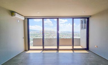 Exclusivo Penthouse de lujo EN RENTA con doble altura de dos pisos