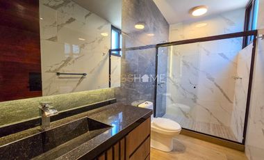 Exclusivo Penthouse de lujo EN RENTA con doble altura de dos pisos