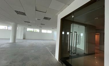 118sq.m Office Space For Rent in BTTC Centre, San Juan City!