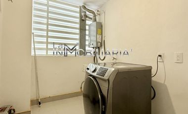 VENTA ALTA VITTA 4 ESTACIONAMIENTOS Y BODEGA