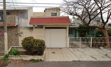 Bonita casa en remate en Los Pinos, Veracruz