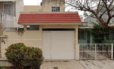 Bonita casa en remate en Los Pinos, Veracruz