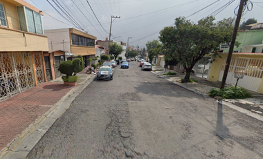 Casa en Venta ubicada en Viveros de la Loma, Tlalnepantla cerca de Mundo E