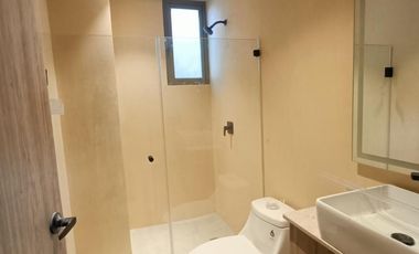 Preventa en Punto Mezquitán Departamento 2 Recámaras con Roof Garden y Alberca