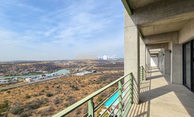 PENTHOUSE DOBLE ALTURA DOS NIVELES EN RENTA en JURIQUILLA, QUERÉTARO.