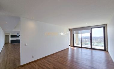 PENTHOUSE DOBLE ALTURA DOS NIVELES EN RENTA en JURIQUILLA, QUERÉTARO.