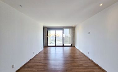 PENTHOUSE DOBLE ALTURA DOS NIVELES EN RENTA en JURIQUILLA, QUERÉTARO.