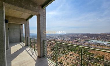 PENTHOUSE DOBLE ALTURA DOS NIVELES EN RENTA en JURIQUILLA, QUERÉTARO.