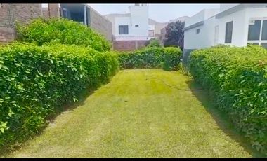 Venta De Terreno En Bonita Urbanizacion Santa Rosa