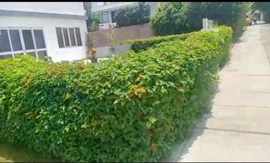 Venta De Terreno En Bonita Urbanizacion Santa Rosa