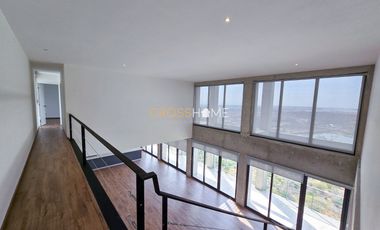PENTHOUSE DOBLE ALTURA DOS NIVELES EN VENTA en JURIQUILLA, QUERÉTARO.