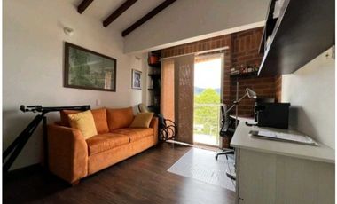 SE VENDE CASA EN EL RETIRO