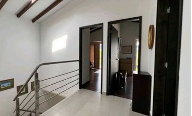 SE VENDE CASA EN EL RETIRO