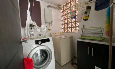 SE VENDE CASA EN EL RETIRO