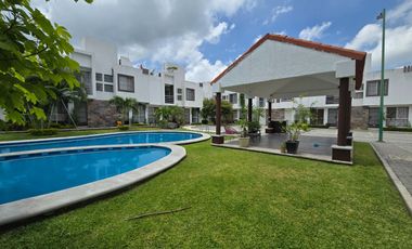 Casa en condominio con alberca en venta